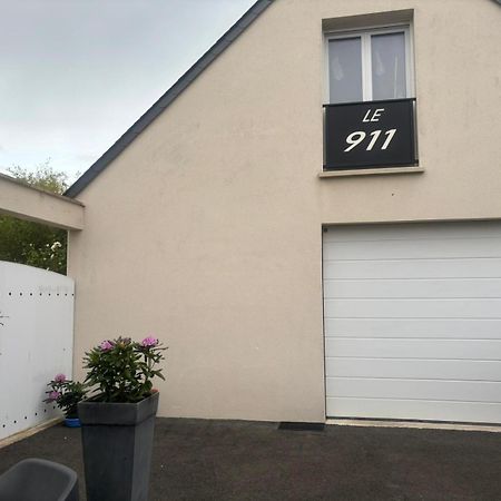 Hotel Le 911 Nazelles-Negron Esterno foto
